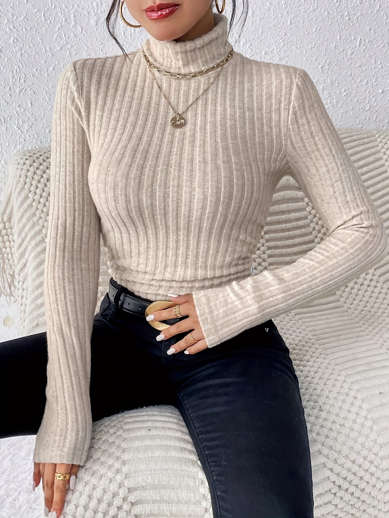 Turtle Neck Slim Sweater