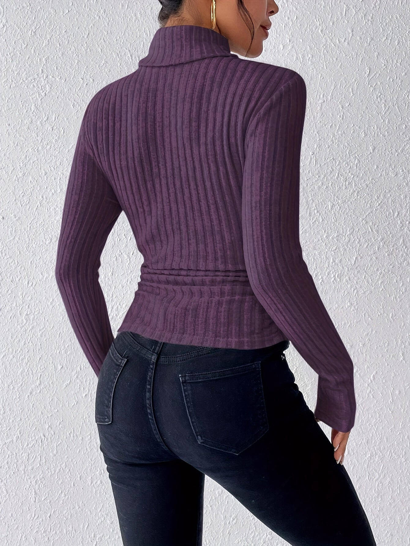 Turtle Neck Slim Sweater